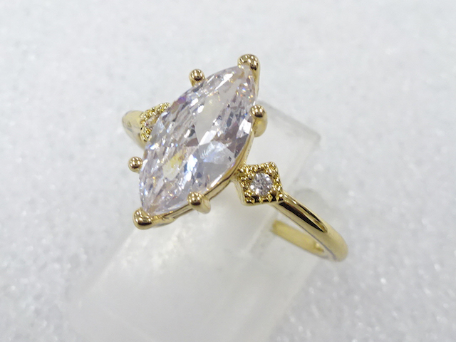 Japanese Kimono / Antique Accessories Metal